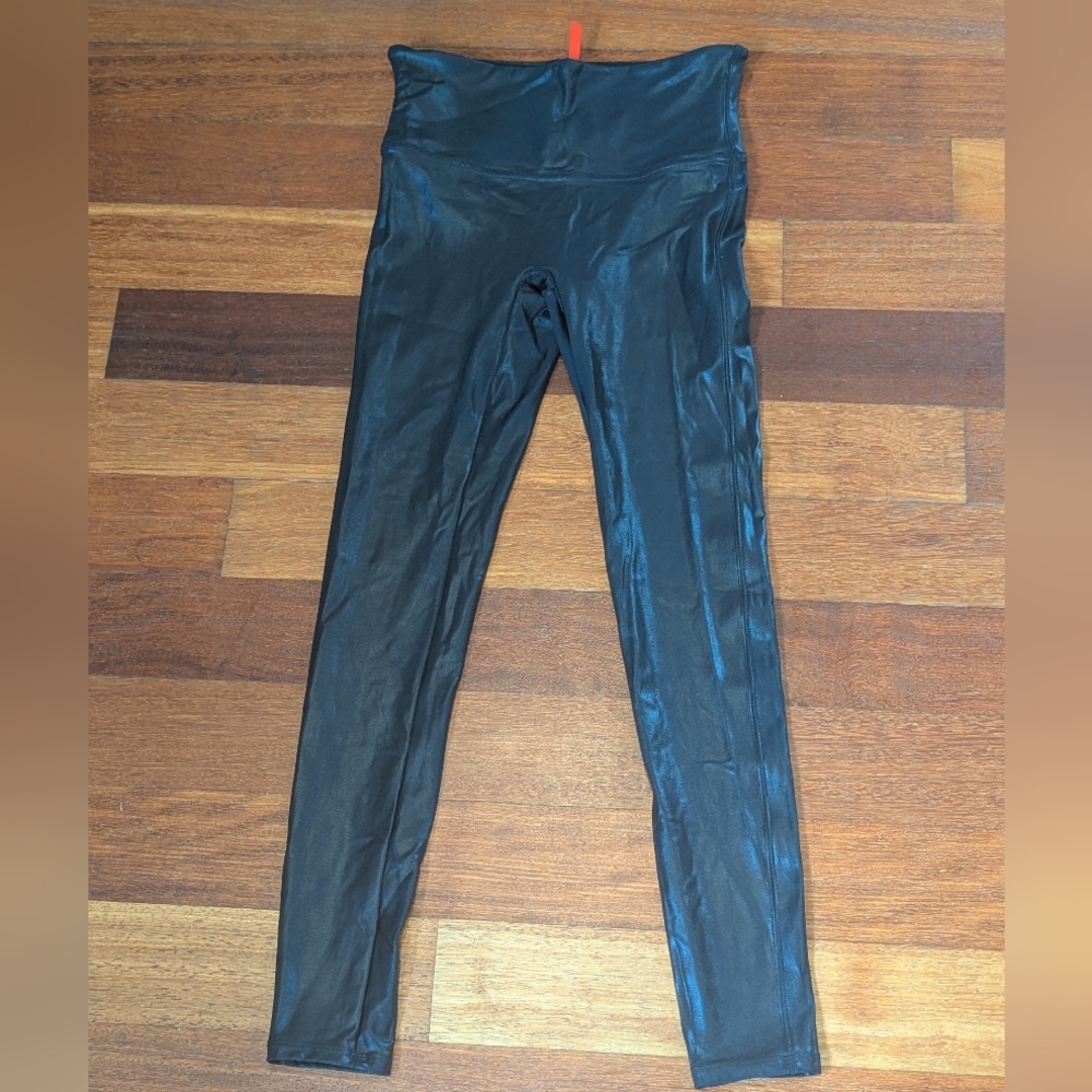 SPANX Black Leggings Shiny Size Medium Womens